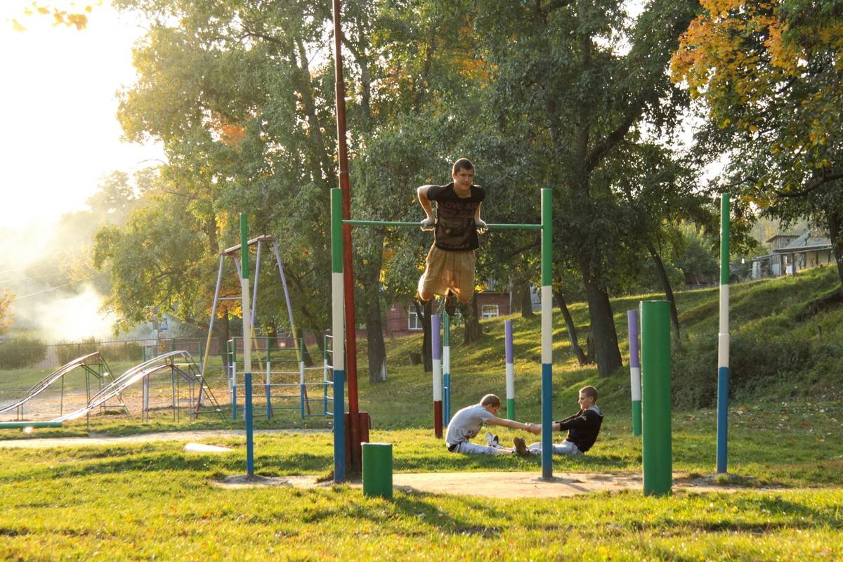 No-Gym Workout Fitness: Lose Weight & Build Strength with Calisthenics (Even If You Hate Gyms)